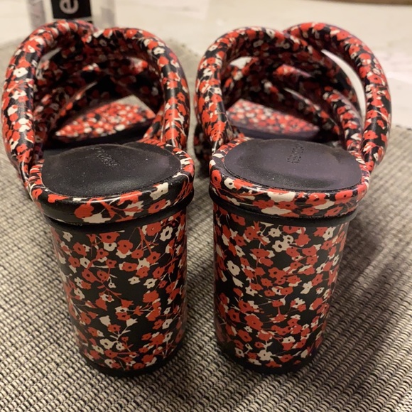 Never worn rebecca minkoff sandals - Picture 2 of 3